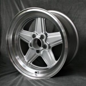 Maxilite Penta style wheels 9x17 silver/diamond cut