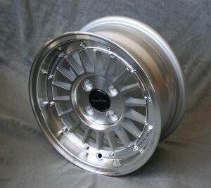 Maxilite WCHE style wheels 5.5x13 silver/diamond cut